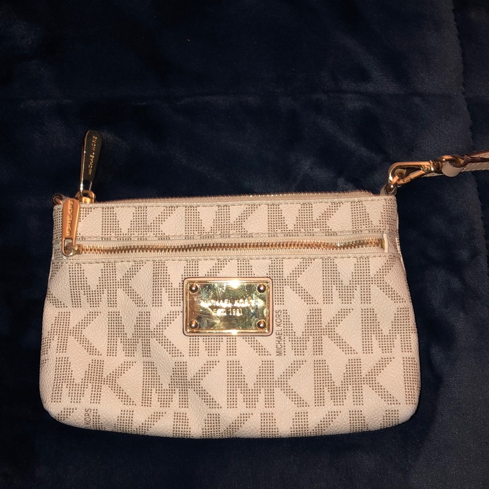 Michael Kors Wristlet